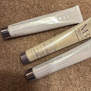 Meaningful beauty, skin brightening Décolleté and neck treatment